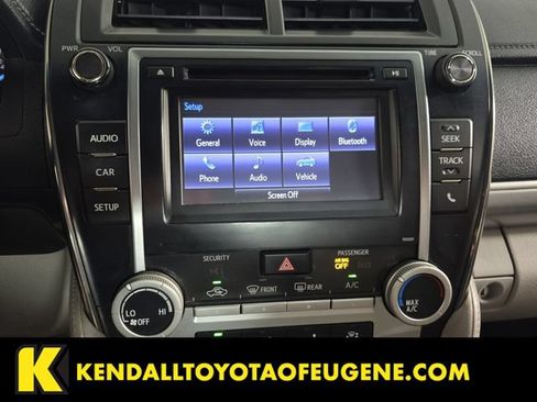 Used 2014 Toyota Camry LE FWD image 13