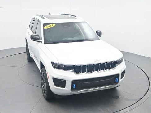 Used 2023 Jeep Grand Cherokee Overland AWD/4WD image 27