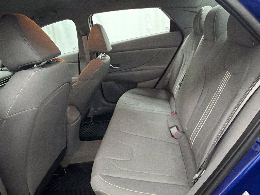 Used 2023 Hyundai Elantra SEL w/ Convenience Package FWD image 22