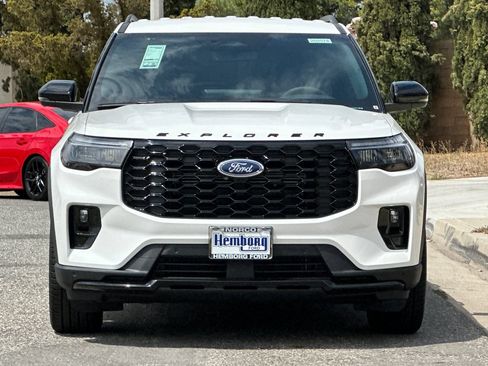 New 2026 Ford Explorer ST-Line w/ ST-Line Street Pack RWD image 9