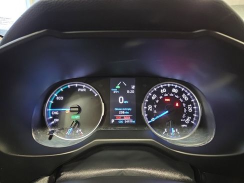 Used 2020 Toyota RAV4 LE image 23