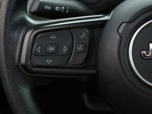 Used 2025 Jeep Wrangler Unlimited Sport AWD/4WD image 12