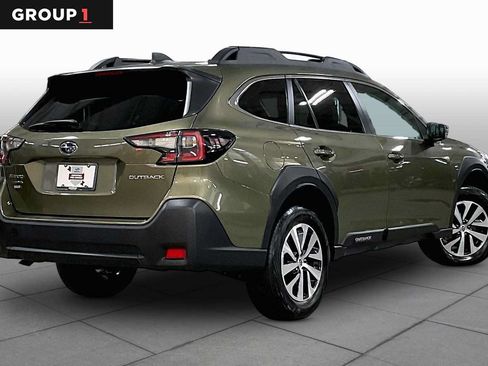 Used 2024 Subaru Outback Premium AWD/4WD image 13