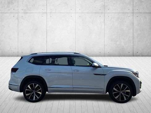 New 2026 Volkswagen Atlas SEL Premium R-Line AWD/4WD image 4