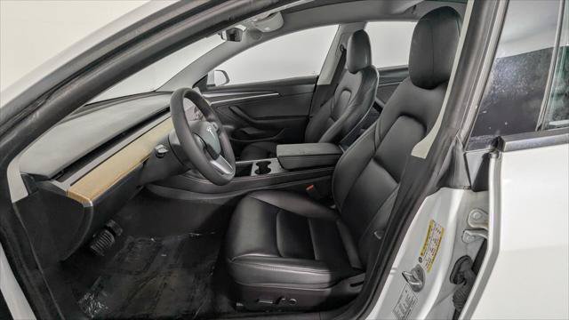 Used 2022 Tesla Model 3 Standard Range RWD image 13