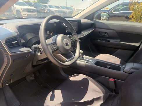 Used 2025 Nissan Kicks S FWD image 12
