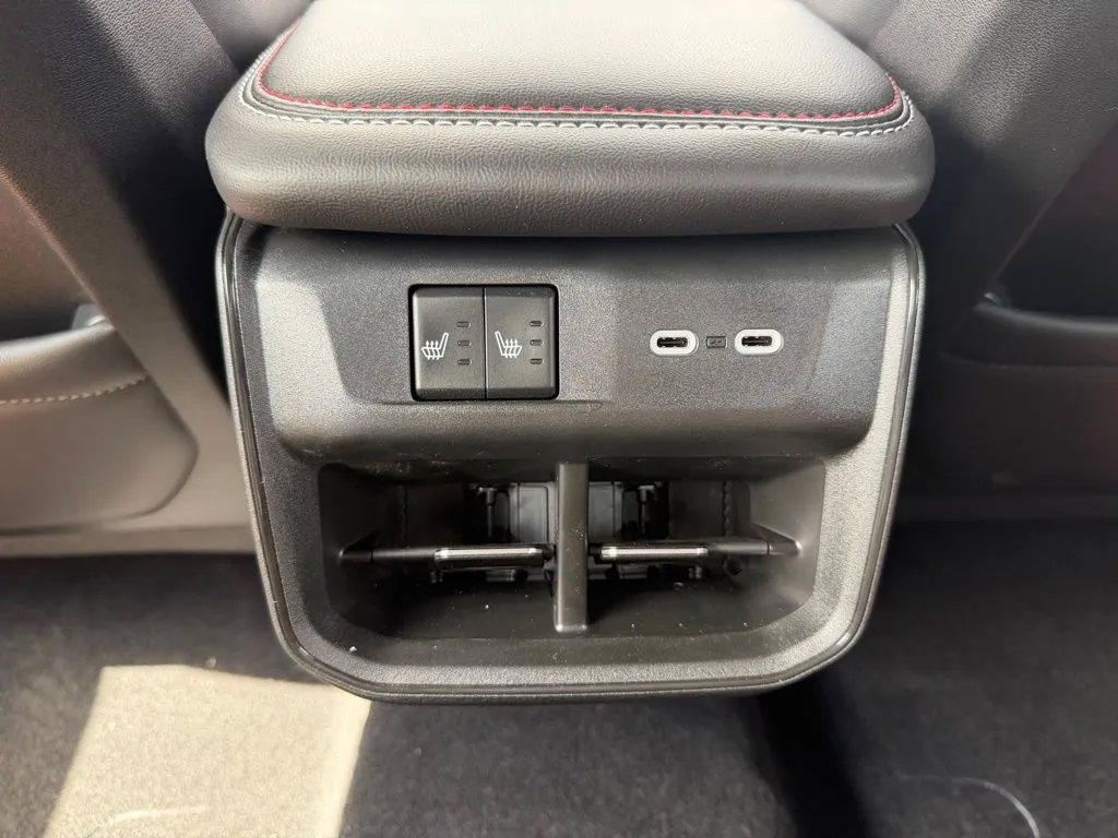 New 2026 Dodge Charger R/T w/ Performance Handling Group AWD/4WD image 30
