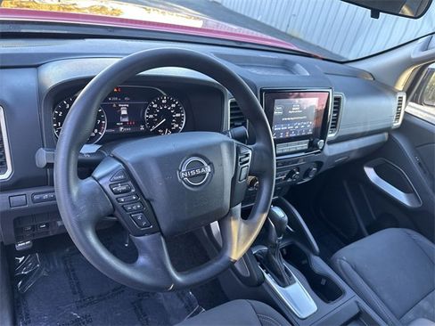 Used 2023 Nissan Frontier SV w/ Tow Package image 16
