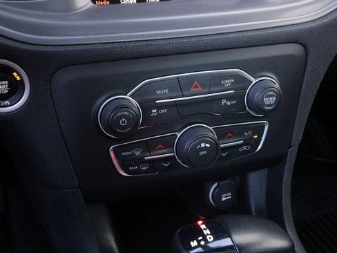 Used 2023 Dodge Charger SXT image 17