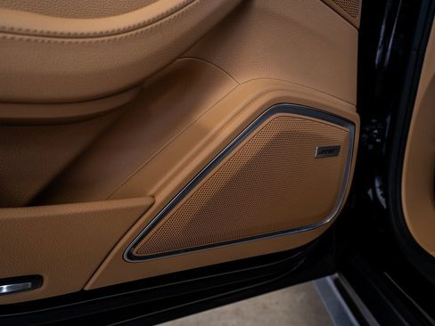 Used 2019 Porsche Panamera image 54