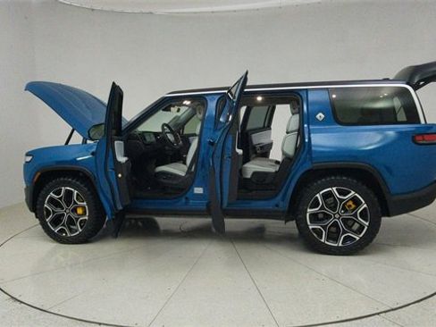 Used 2024 Rivian R1S Launch Edition image 75