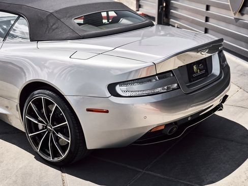 Used 2016 Aston Martin DB9 GT RWD image 11