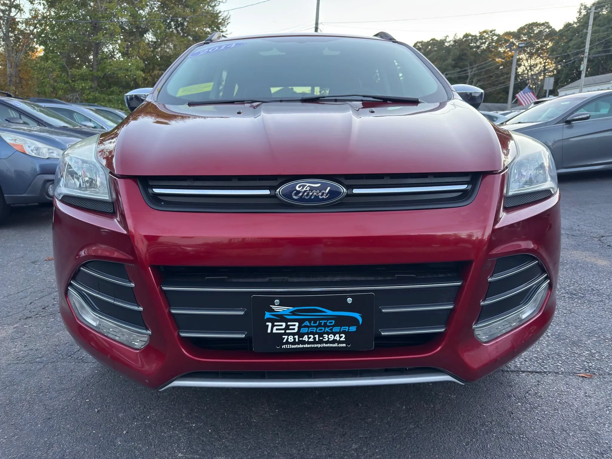Used 2014 Ford Escape SE w/ SE Chrome Package AWD/4WD image 2