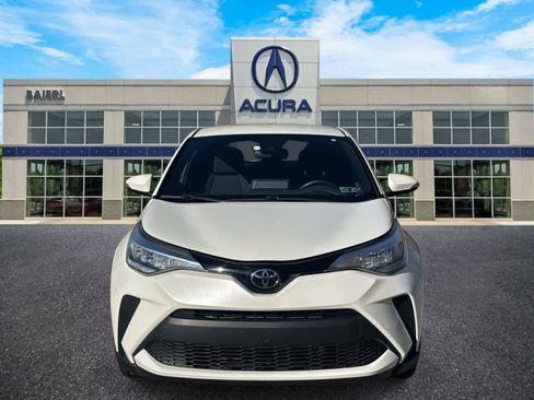 Used 2021 Toyota C-HR XLE image 8