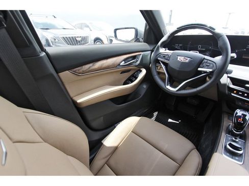 New 2026 Cadillac CT5 Premium Luxury image 8