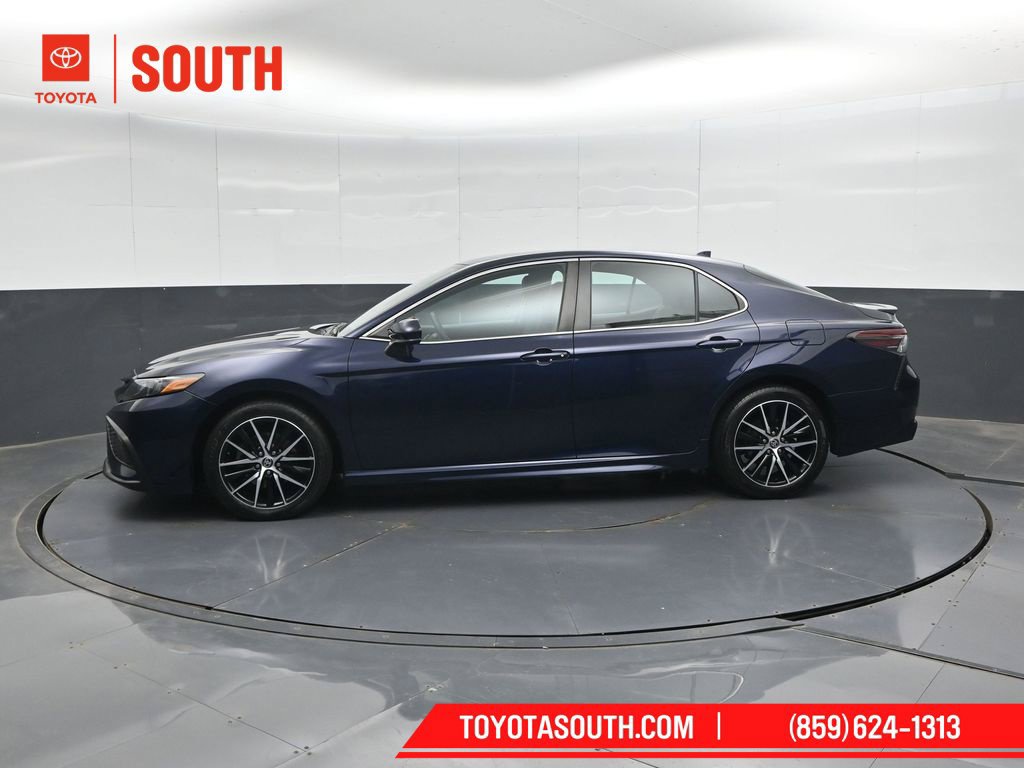 Used 2021 Toyota Camry SE FWD image 7