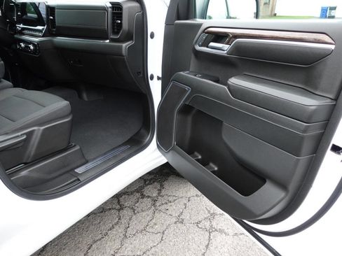 Used 2023 GMC Sierra 1500 Elevation image 29