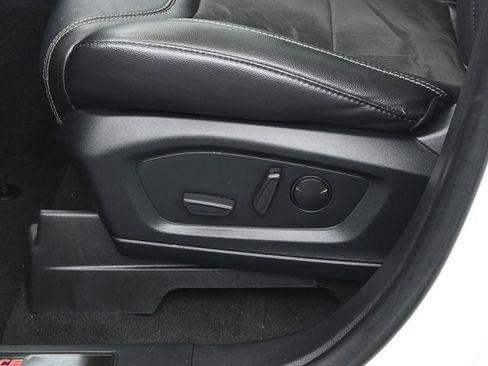 Certified 2022 Ford Explorer ST w/ ST Street Pack image 10