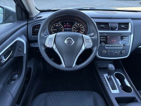 Used 2018 Nissan Altima 2.5 S image 29