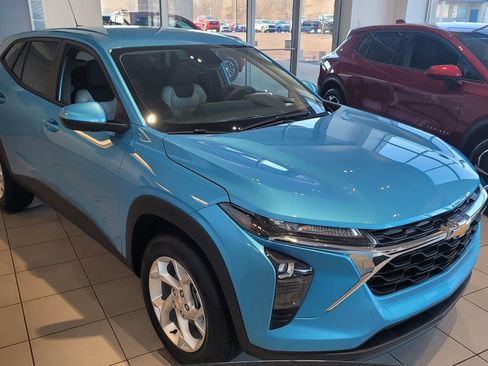 New 2026 Chevrolet Trax LS w/ LS Convenience Package image 16