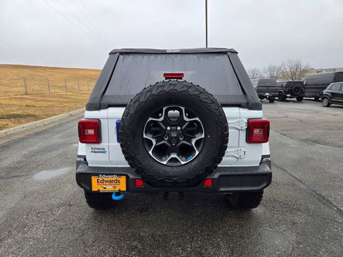 Used 2023 Jeep Wrangler Unlimited Rubicon 4xe image 5