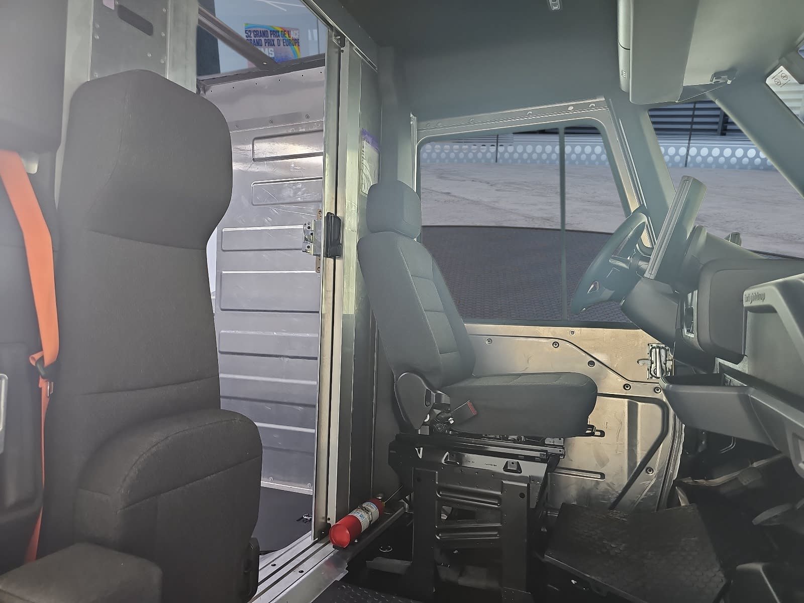 Used 2024 Chevrolet Brightdrop 600 w/ Commercial Equipment Package AWD/4WD image 10
