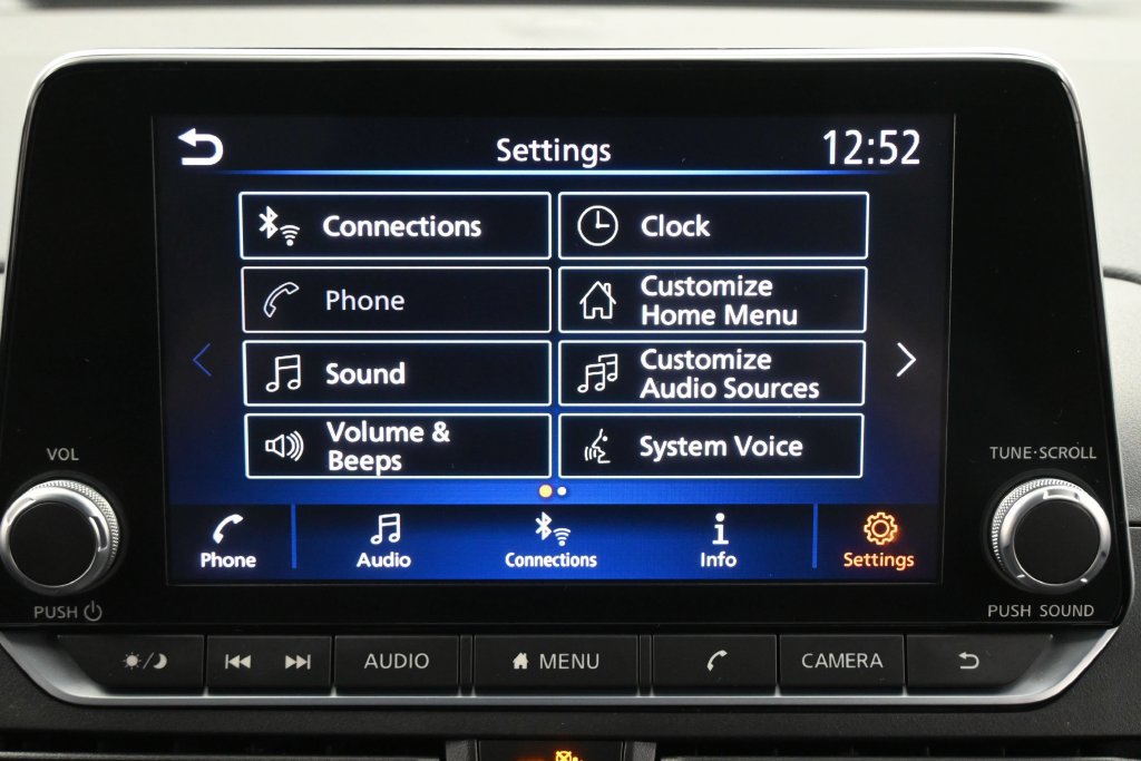 Used 2023 Nissan Altima 2.5 SV FWD image 9