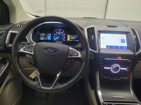 Used 2019 Ford Edge Titanium w/ Cold Weather Package image 22