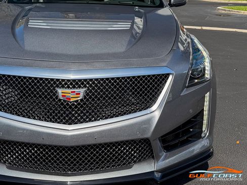 Used 2019 Cadillac CTS V w/ Luxury Package image 3