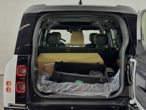 New 2025 Land Rover Defender 130 V8 image 25