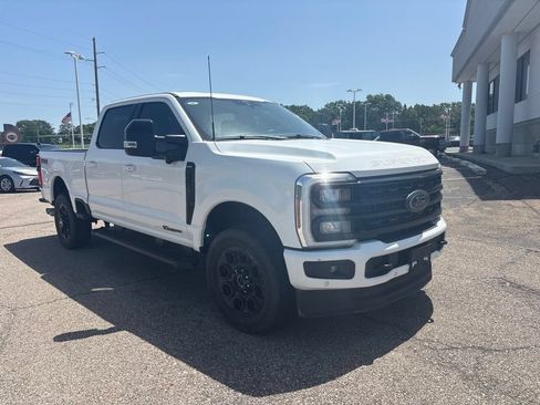 Used 2024 Ford F250 Lariat w/ Lariat Ultimate Package AWD/4WD image 1