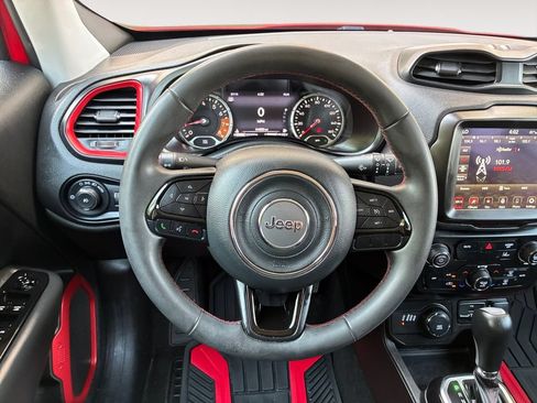 Used 2022 Jeep Renegade Latitude AWD/4WD image 12