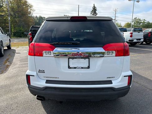 Used 2017 GMC Terrain SLE AWD/4WD image 5
