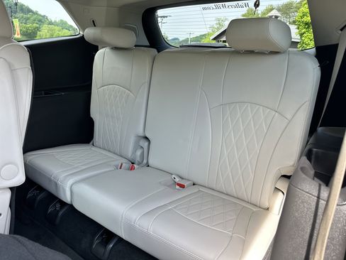 Used 2024 Buick Enclave Avenir w/ Trailering Package, 5000 lbs. AWD/4WD image 26