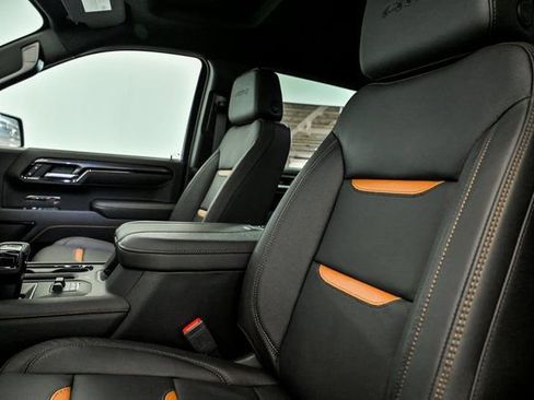 New 2026 GMC Sierra 1500 AT4 w/ Technology Package image 9