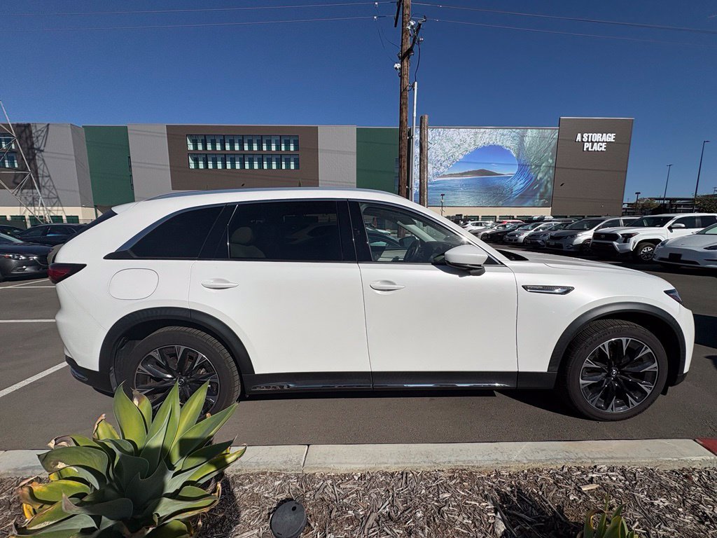 Used 2024 MAZDA CX-90 Plug-In Hybrid w/ Premium Plus AWD/4WD image 5