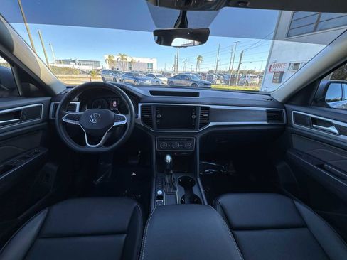 Used 2021 Volkswagen Atlas SE image 14