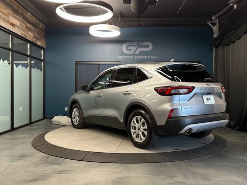 Used 2023 Ford Escape Active image 5