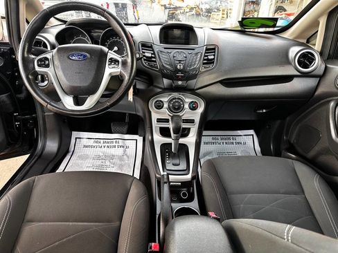 Used 2015 Ford Fiesta SE image 11