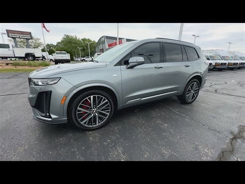 Used 2023 Cadillac XT6 Sport w/ Technology Package image 4