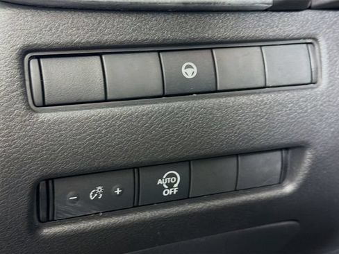 Certified 2023 Nissan Rogue SV AWD/4WD image 15