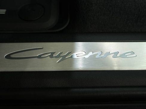 New 2026 Porsche Cayenne Coupe AWD/4WD image 33