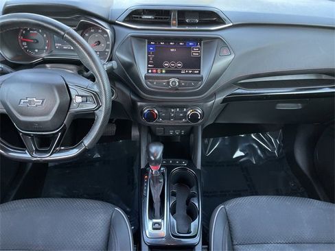 Used 2023 Chevrolet TrailBlazer RS image 13