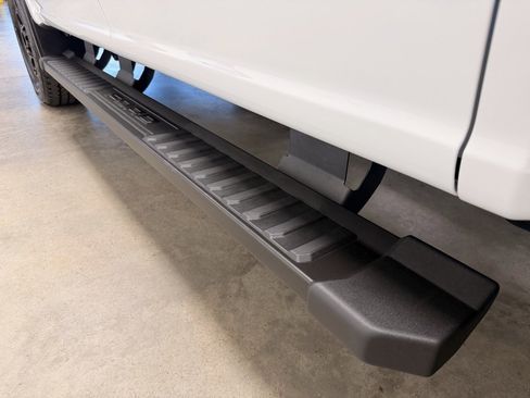 Used 2025 Ford F350 XLT w/ Black Appearance Package image 20