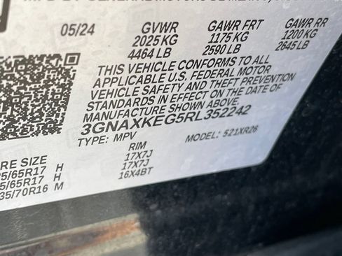 Used 2024 Chevrolet Equinox LT FWD image 33