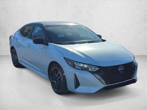 New 2025 Nissan Sentra SR w/ SR Premium Package FWD image 3