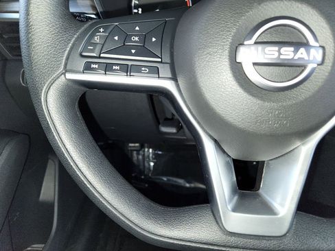 Used 2025 Nissan Altima 2.5 SV image 23