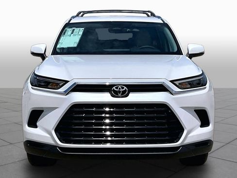 New 2026 Toyota Grand Highlander FWD image 3