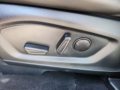 Used 2023 Ford Explorer XLT w/ Equipment Group 202A image 12