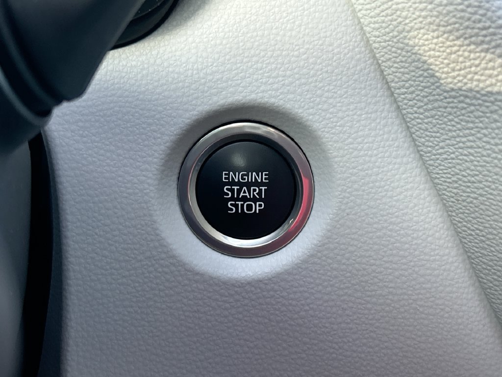 Used 2024 Toyota Corolla SE FWD image 18